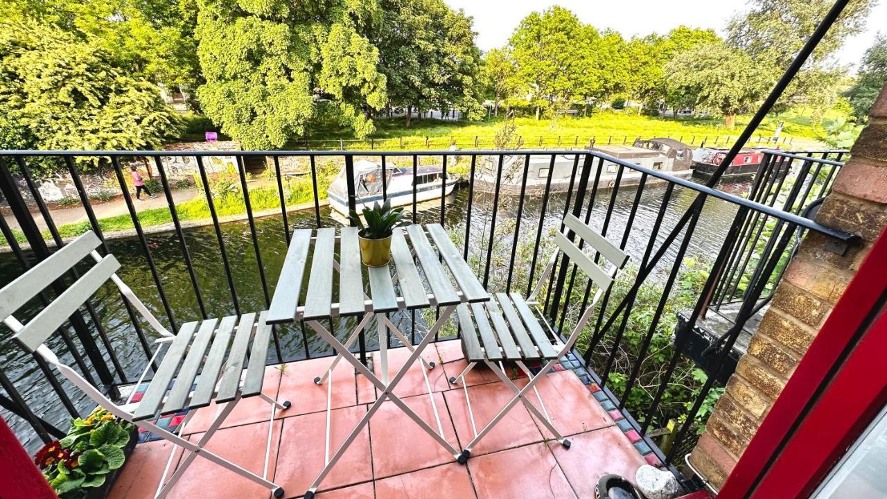 Amazing Location - City Of London- 2 Bedroom Stunning Canal View House With Private Garden,Parking & Balcony 외부 사진